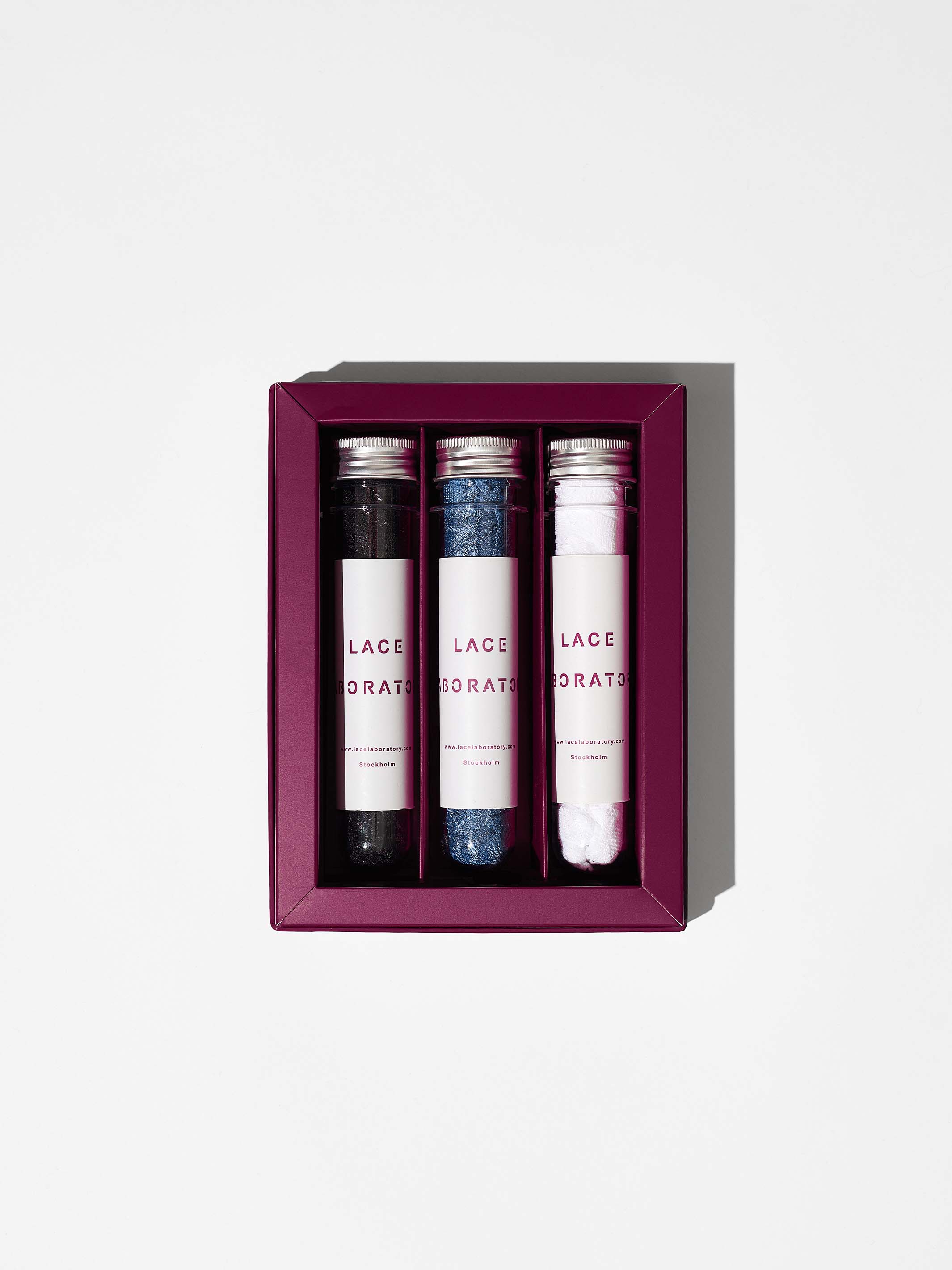 Presentbox 3 Pack Lace Thong - Svart, Vit, Blå